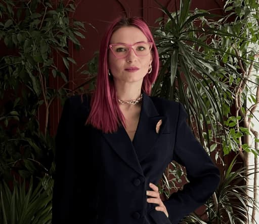 Полина Касперович